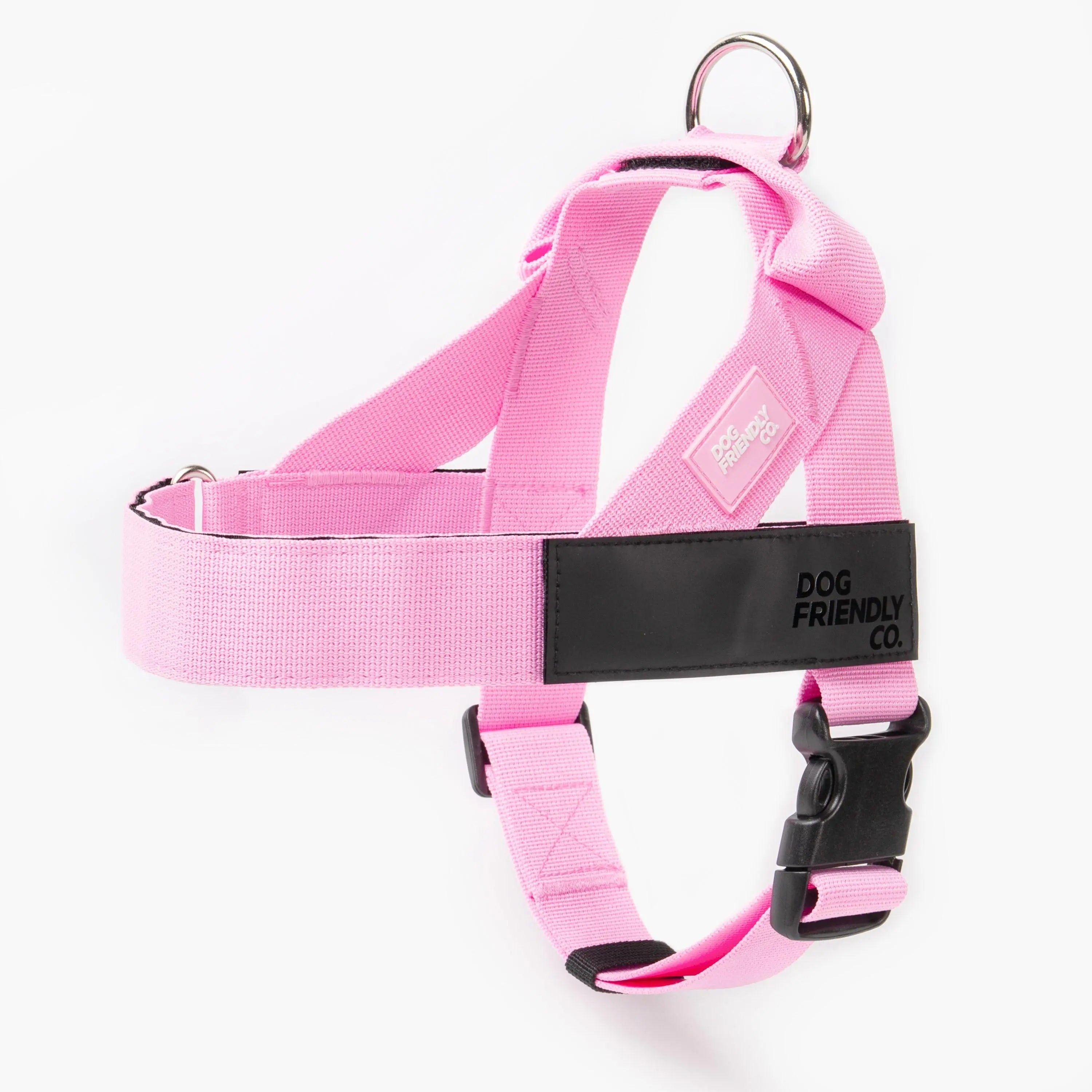 Harness - Easy to fit no-pull design - Safe secure and comfortable - Ideal for dogs of all shapes and sizes Leash